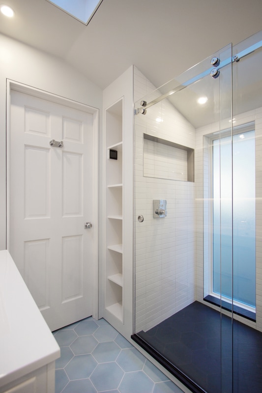 QUARTER design studio | Minimalist Bathroom | Swissvale, PA